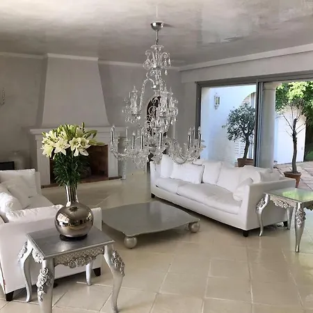 Deluxe Villa Rocazur